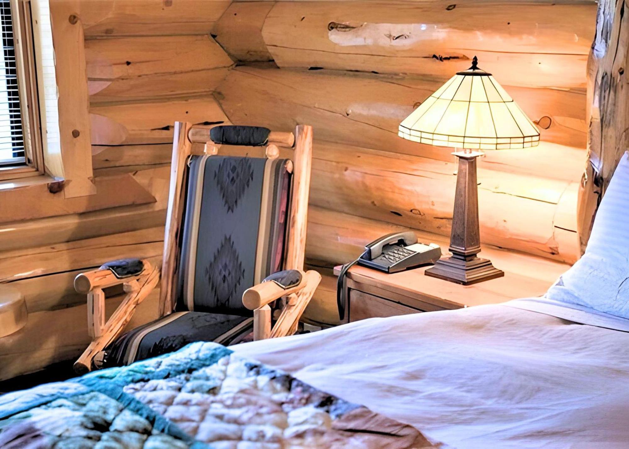 Hibernation Station Βίλα West Yellowstone Δωμάτιο φωτογραφία